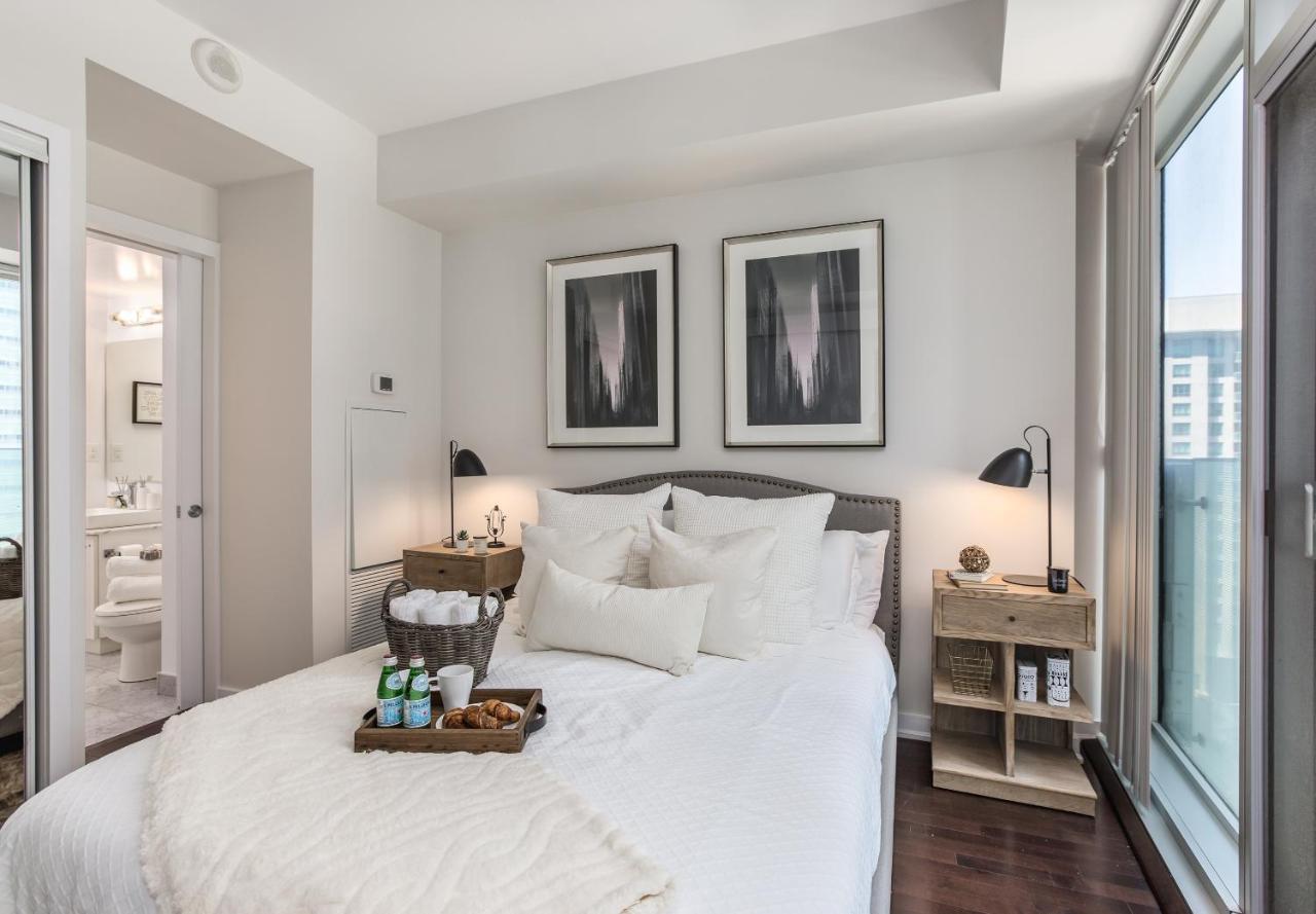 Condo Downtown, Cn Tower, Financial District トロント エクステリア 写真