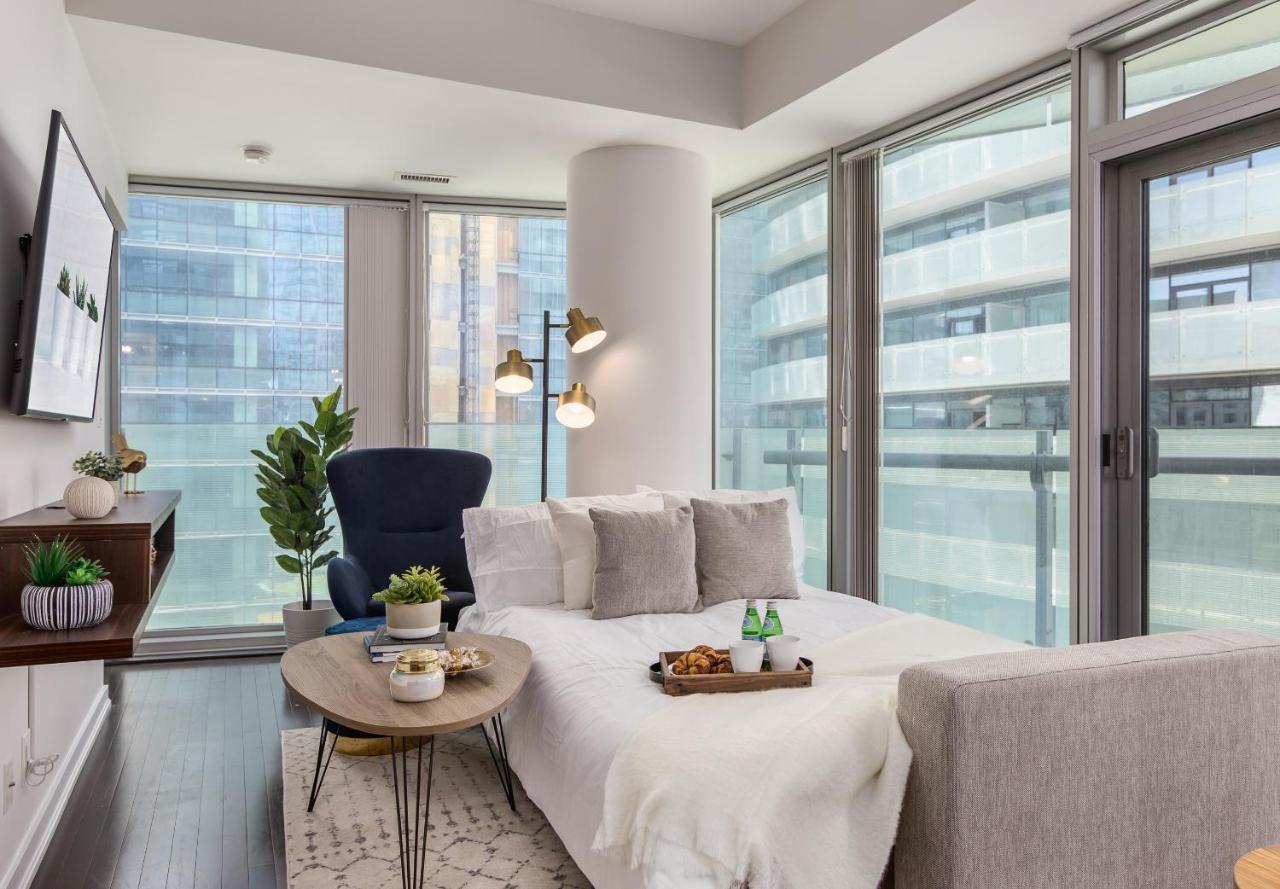 Condo Downtown, Cn Tower, Financial District トロント エクステリア 写真