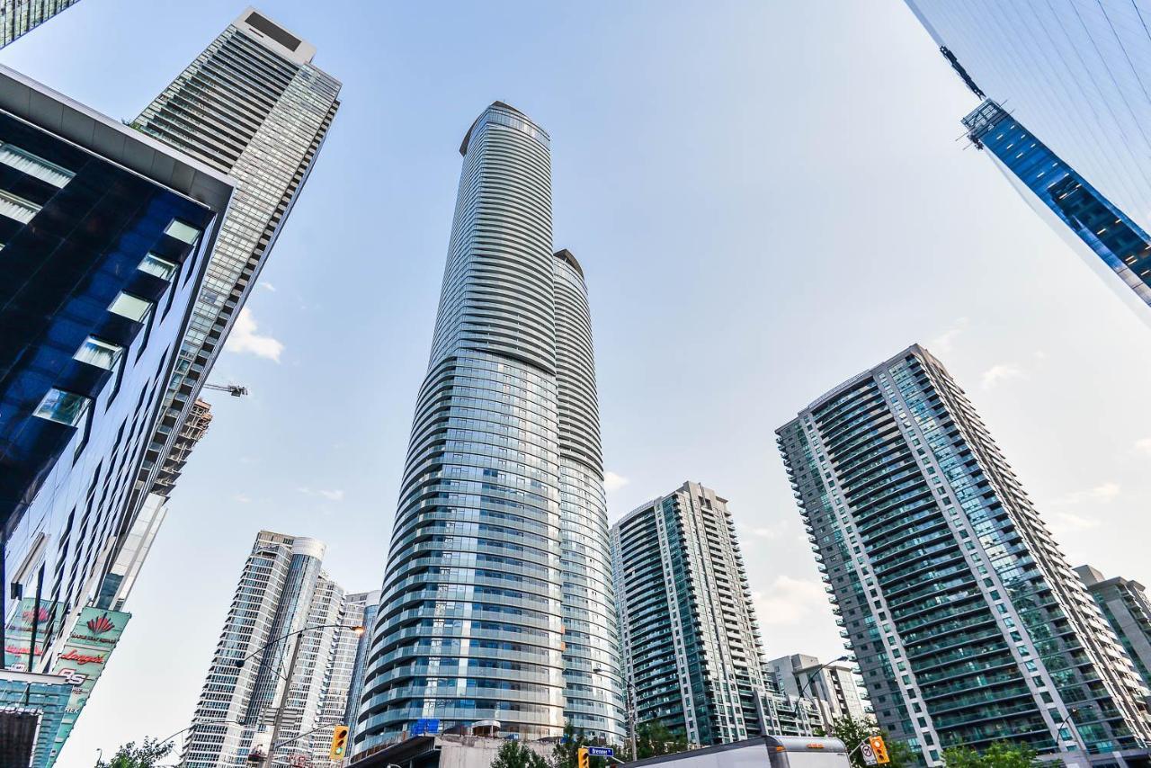 Condo Downtown, Cn Tower, Financial District トロント エクステリア 写真